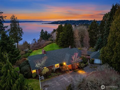 Photo of 727 SW 199th Place, Normandy Park, WA 98166 (MLS # 2484199)