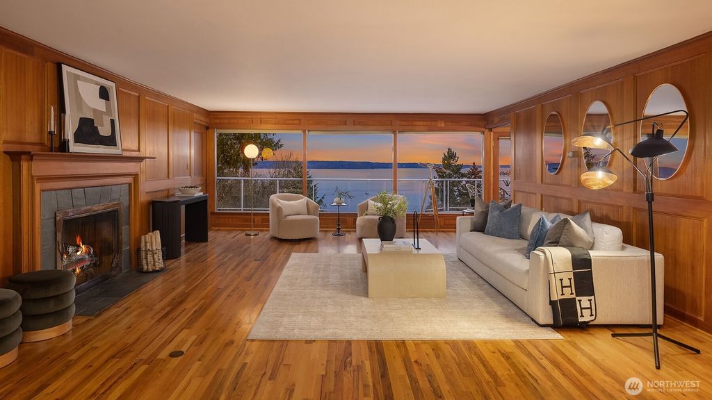 Photo of 727 SW 199th Place, Normandy Park, WA 98166 (MLS # 2484199)