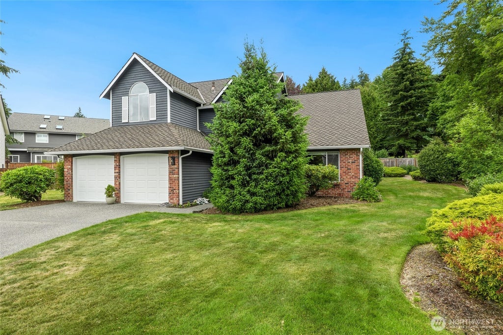 Photo of 7634 116th Court SE, Newcastle, WA 98056 (MLS # 2536793)