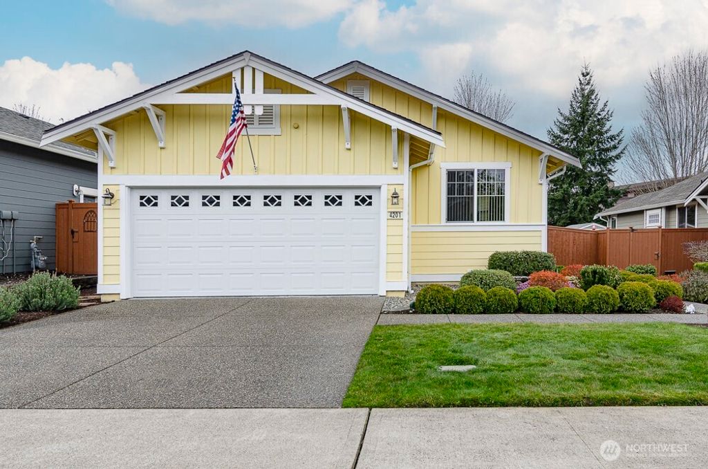 Photo of 4201 Bainbridge Court NE, Lacey, WA 98516 (MLS # 2502957)