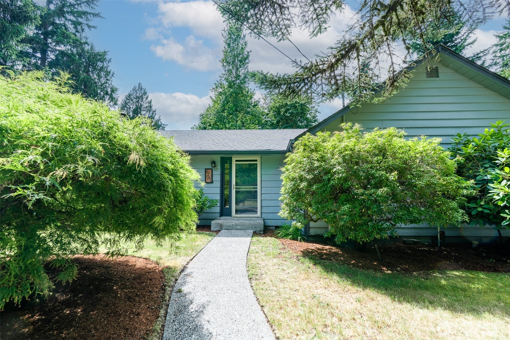 6241 Glenwood Drive SW