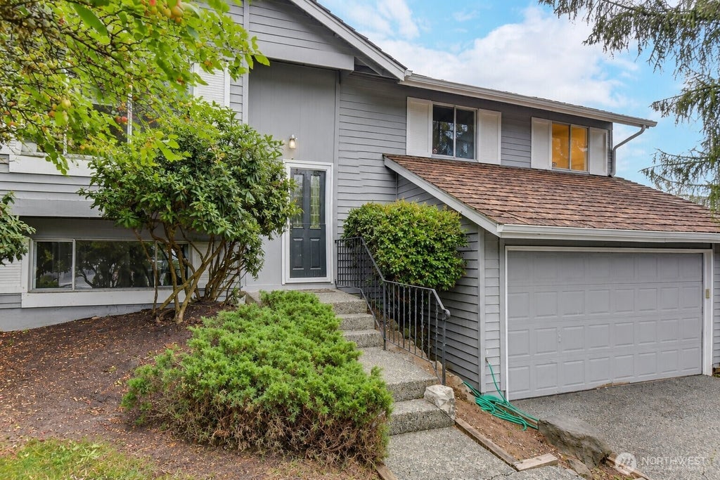 Photo of 17415 159th Avenue SE, Renton, WA 98058 (MLS # 2561254)