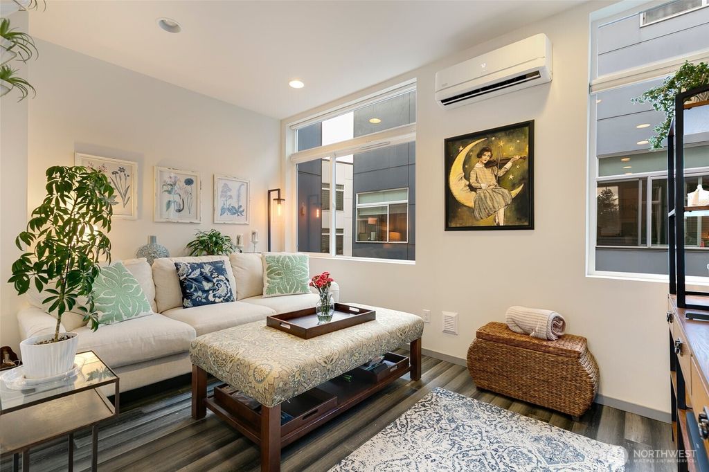 Photo of 5940 36th Avenue S #E, Seattle, WA 98118 (MLS # 2334368)