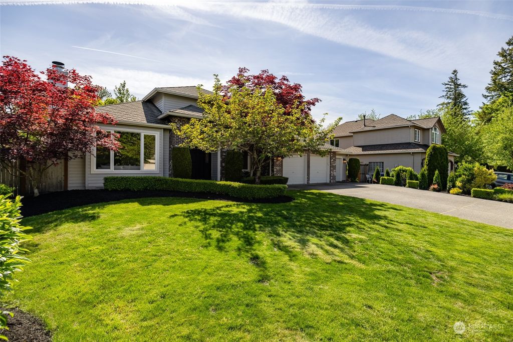 Photo of 2213 275th Court SE, Sammamish, WA 98075 (MLS # 2237885)