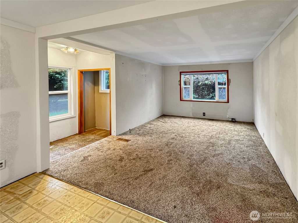 Photo of 9310 NE Burton Road, Vancouver, WA 98662 (MLS # 2465034)