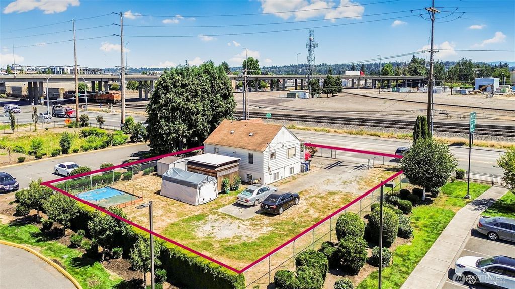 Photo of 509 C Street SW, Auburn, WA 98001 (MLS # 2415147)