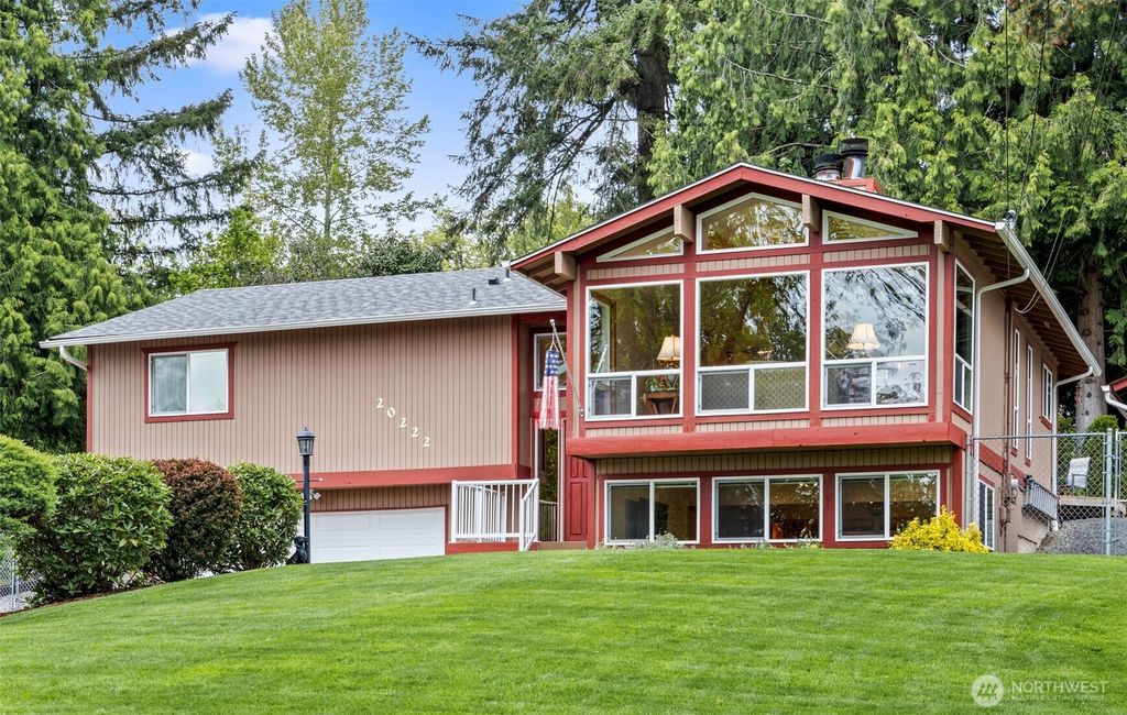 Photo of 20222 SE 152nd Street, Renton, WA 98059 (MLS # 2364533)
