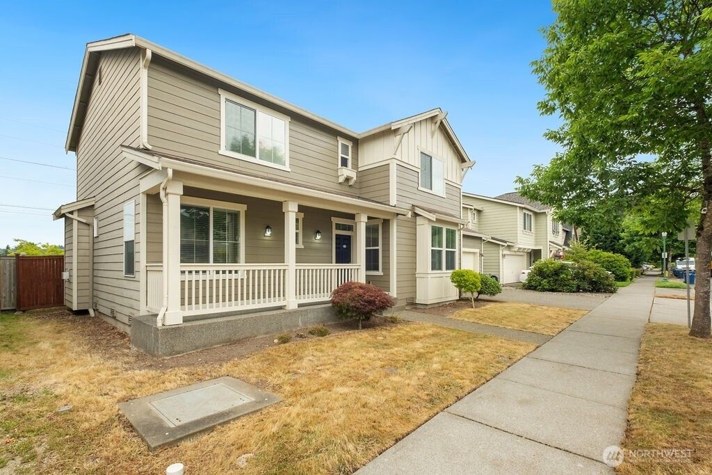 Photo of 1353 32nd Place NE, Auburn, WA 98002 (MLS # 2406160)