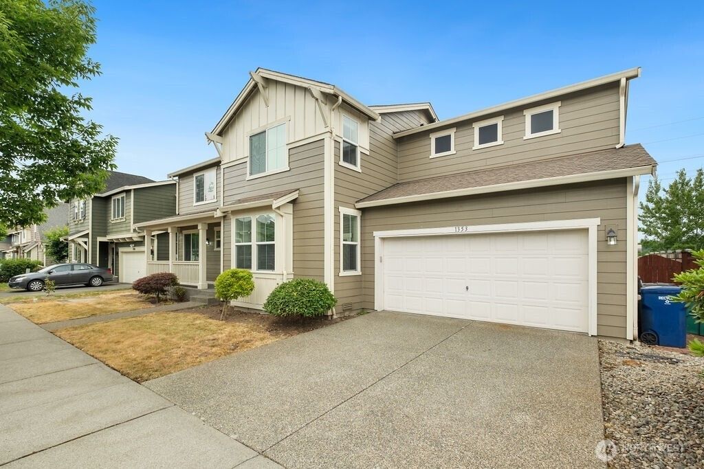 Photo of 1353 32nd Place NE, Auburn, WA 98002 (MLS # 2406160)