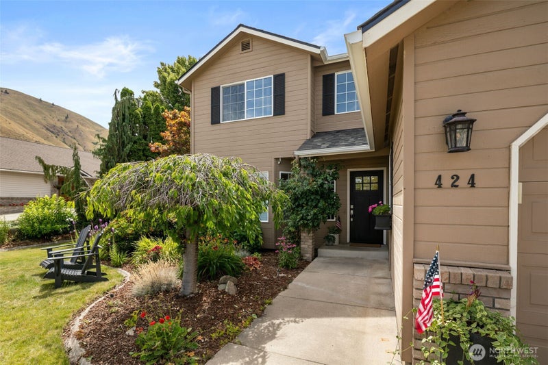 424 Canyon Place
