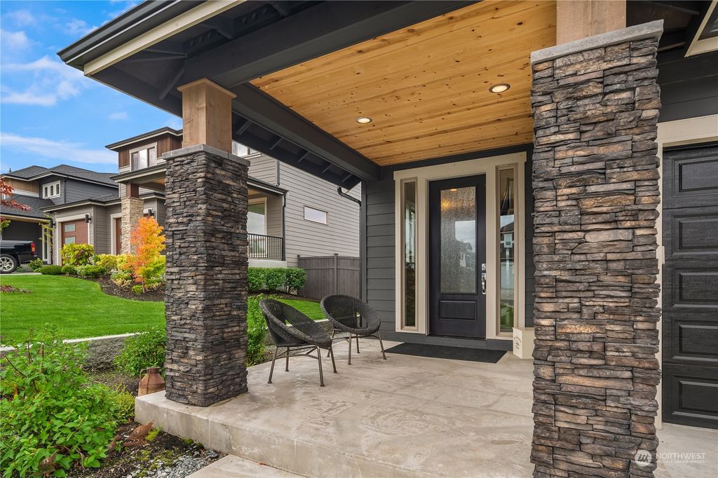 Photo of 23327 12th Place S, Des Moines, WA 98198 (MLS # 1997962)