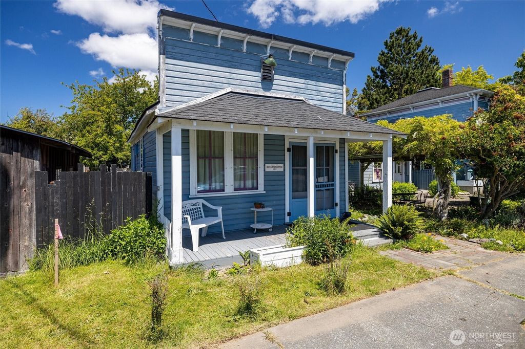 Photo of 602 N Main Street, Coupeville, WA 98239 (MLS # 2460692)