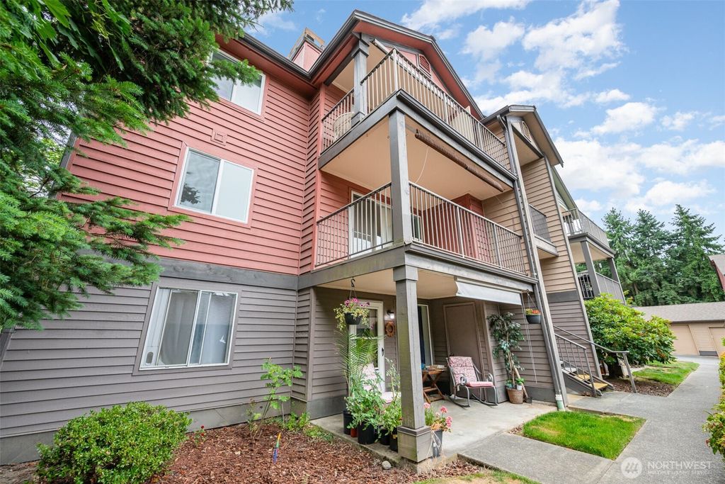 Photo of 13209 Newcastle Way #B201, Newcastle, WA 98059 (MLS # 2410161)