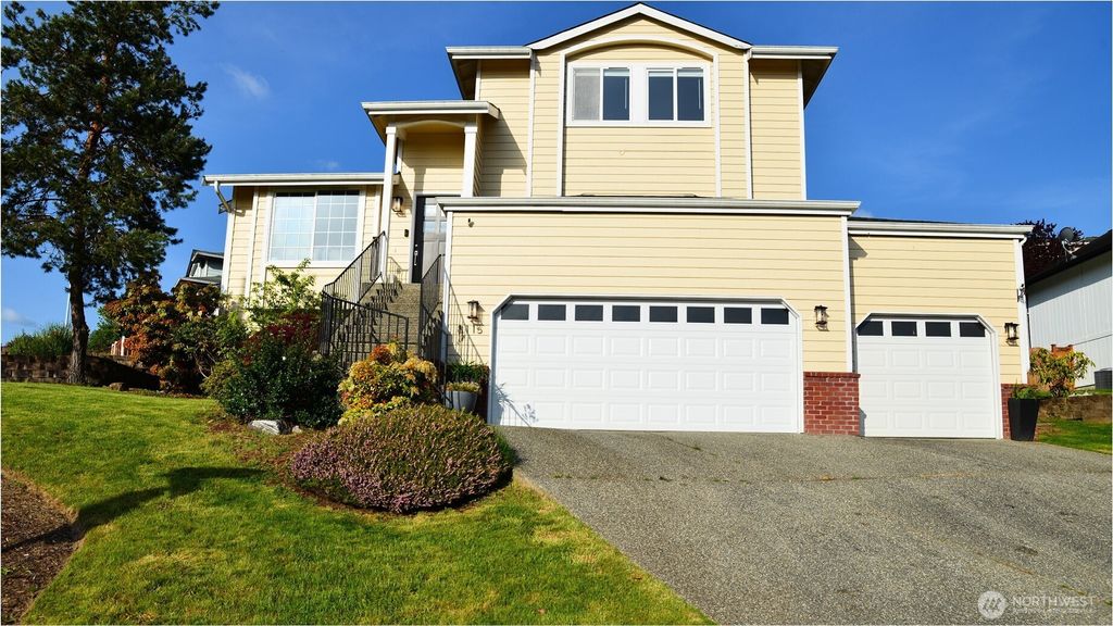 Photo of 8115 77th Avenue NE, Marysville, WA 98270 (MLS # 2430611)