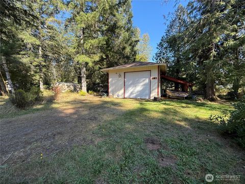 41 W Kalaloch Lane Elma WA 98541