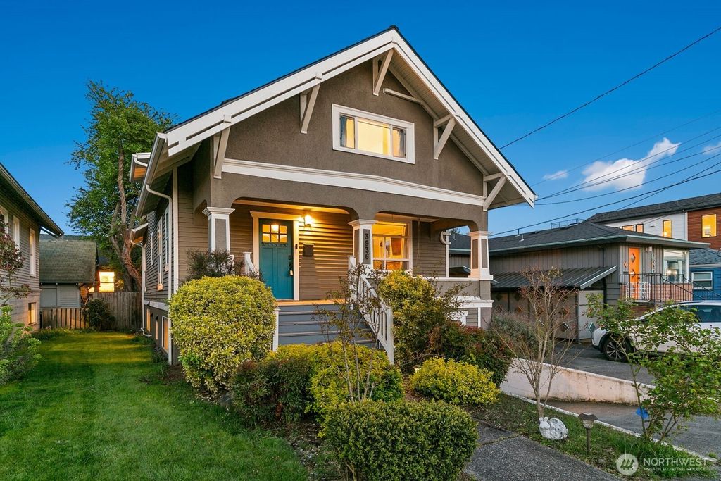 Photo of 3936 Woodland Park Avenue N, Seattle, WA 98103 (MLS # 2441621)