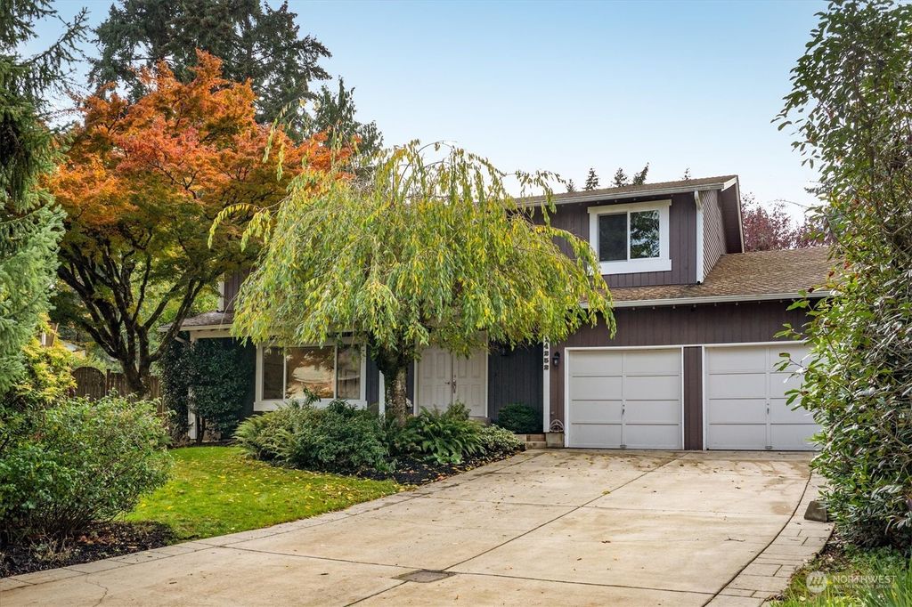 Photo of 14252 93rd Court NE, Kirkland, WA 98034 (MLS # 2308795)