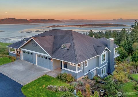 Photo of 3224 Overlook Loop, Ilwaco, WA 98624 (MLS # 2397635)