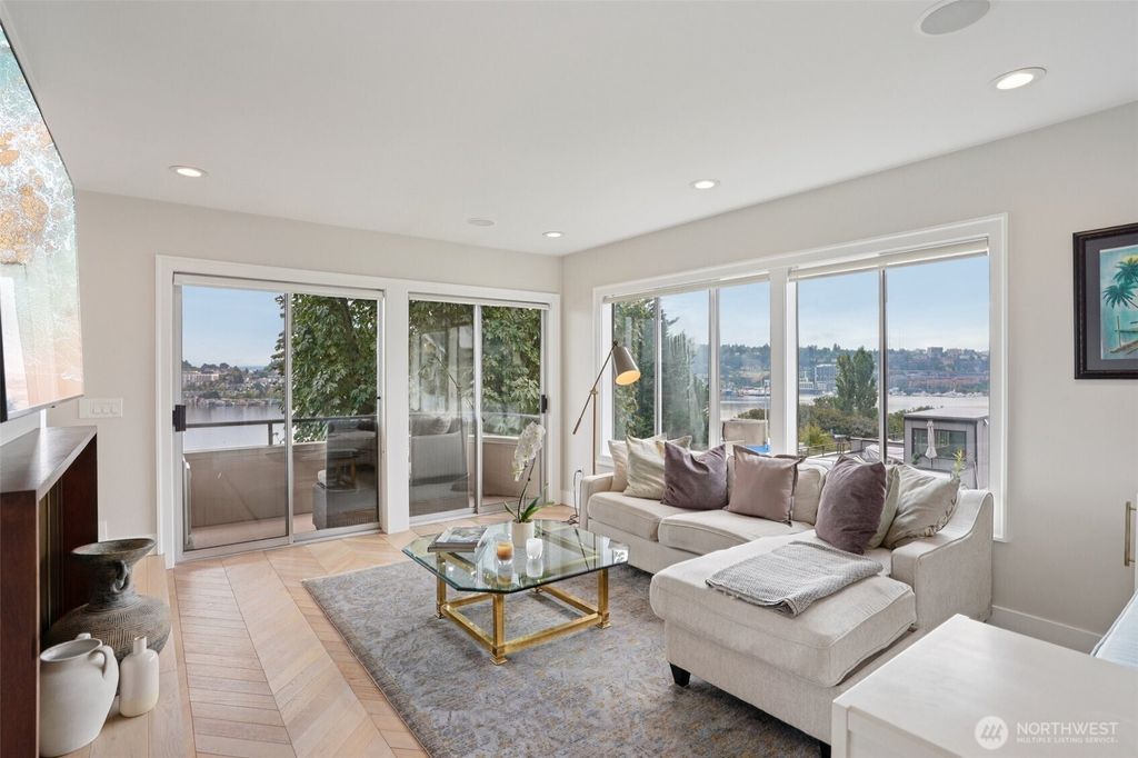 Photo of 2134 Waverly Place N #303, Seattle, WA 98109 (MLS # 2503018)