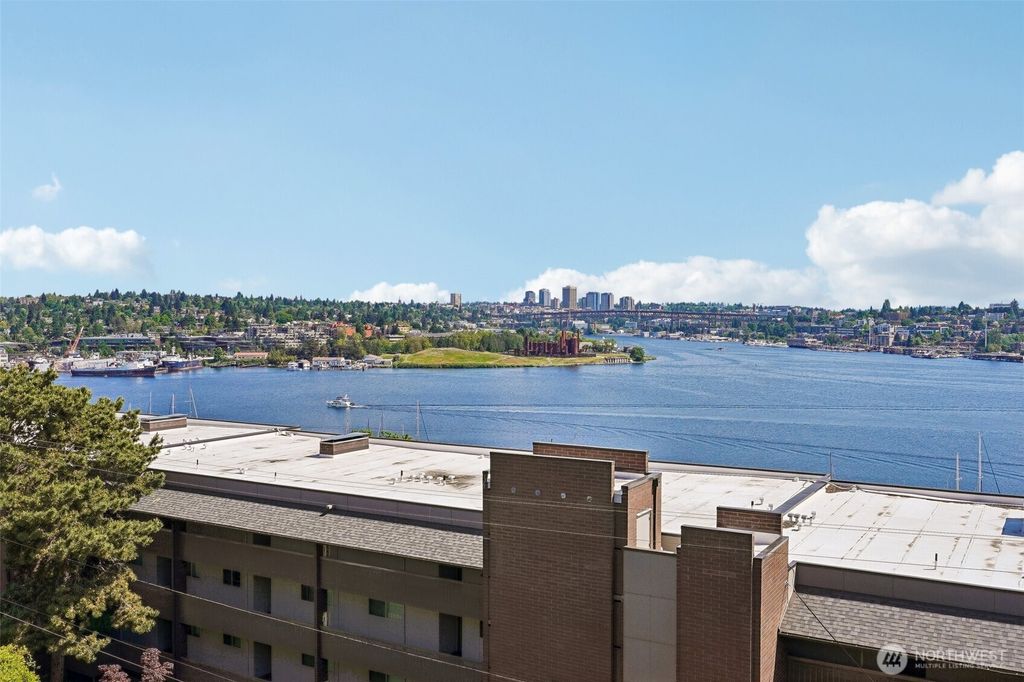Photo of 2134 Waverly Place N #303, Seattle, WA 98109 (MLS # 2503018)