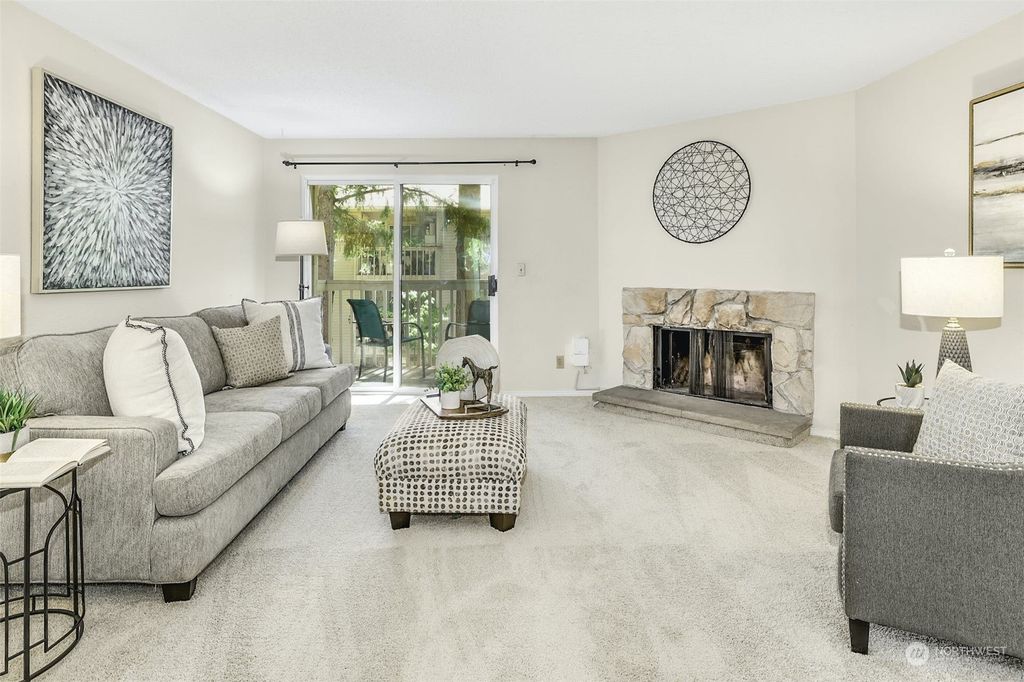 Photo of 14527 NE 40th Street #G204, Bellevue, WA 98007 (MLS # 2163840)