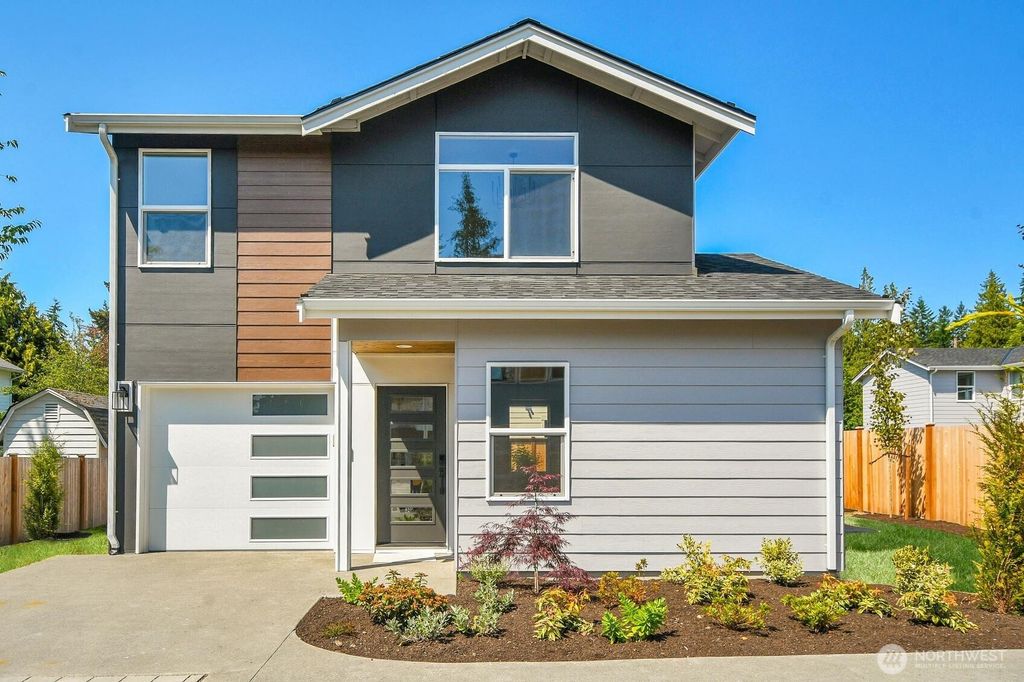 Photo of 16614 63rd Avenue W #B, Lynnwood, WA 98037 (MLS # 2408869)