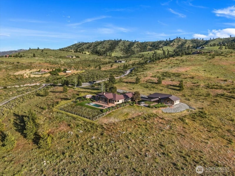 825 Hawks Meadow Road