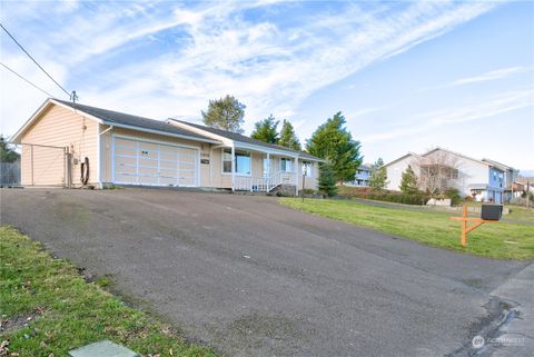 Photo of 1315 Ocean Beach Boulevard N, Long Beach, WA 98631 (MLS # 2185892)
