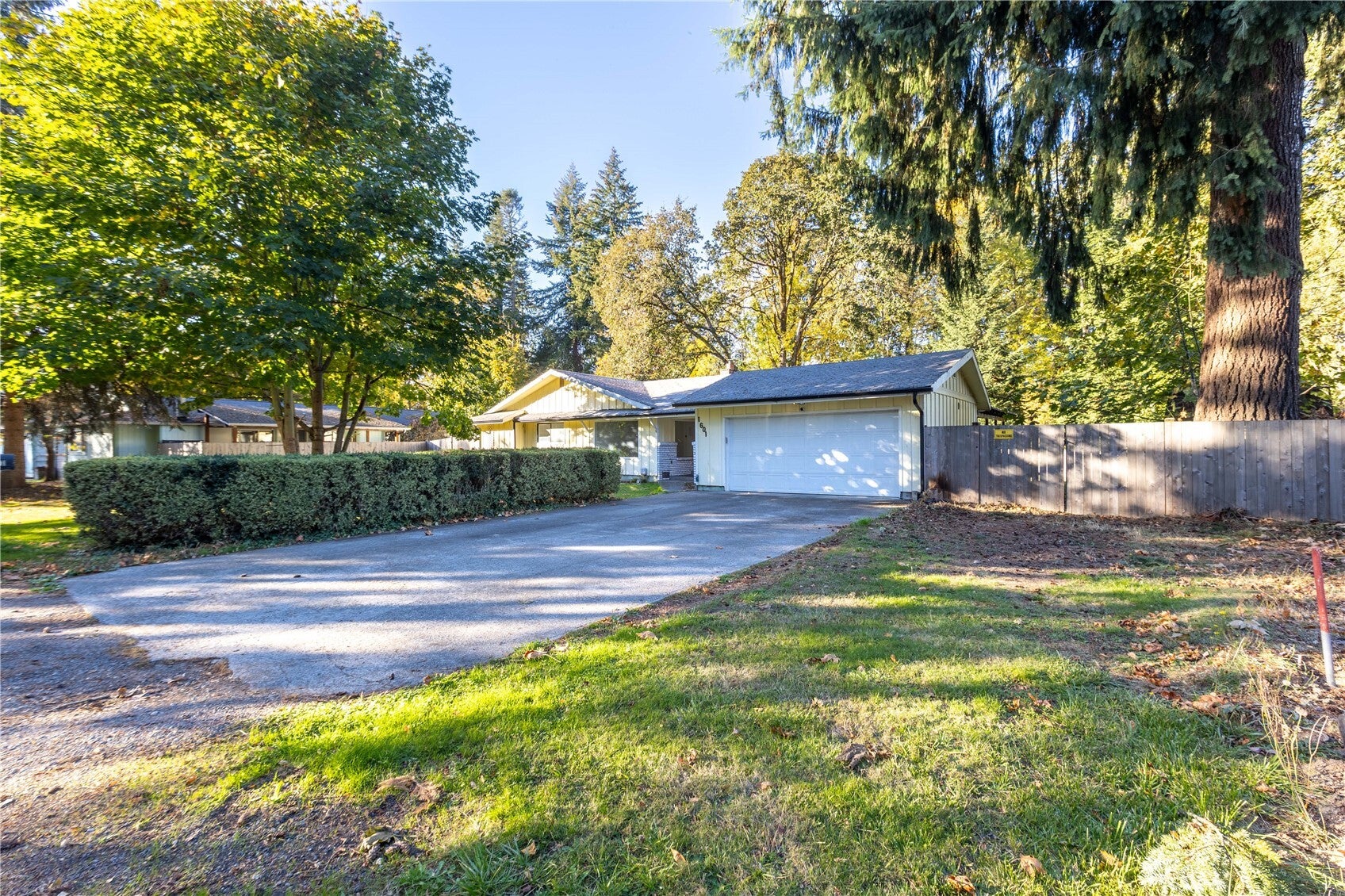 1601 Sunset Way