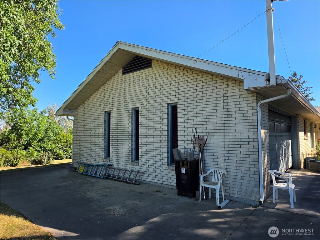 Photo of 20535 Road 6 SE, Warden, WA 98857 (MLS # 2548137)