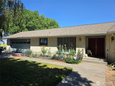 Photo of 20535 Road 6 SE, Warden, WA 98857 (MLS # 2548137)