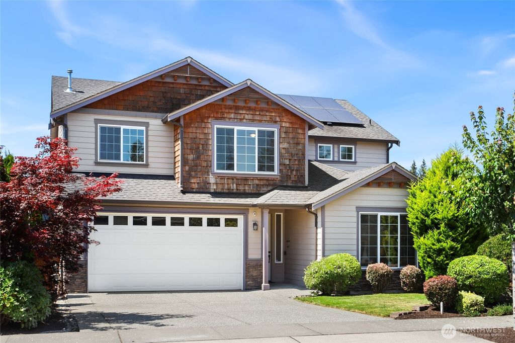 Photo of 13720 39th Place W, Lynnwood, WA 98087 (MLS # 2411490)