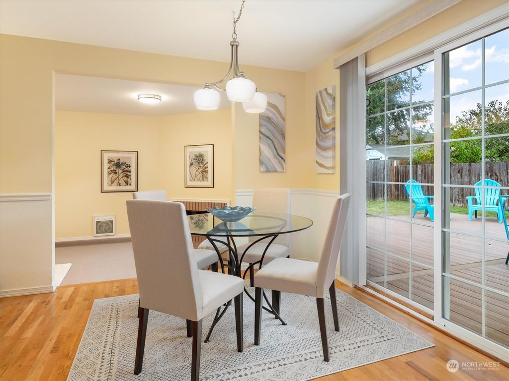 Photo of 11517 31st Avenue SE, Everett, WA 98208 (MLS # 2303752)