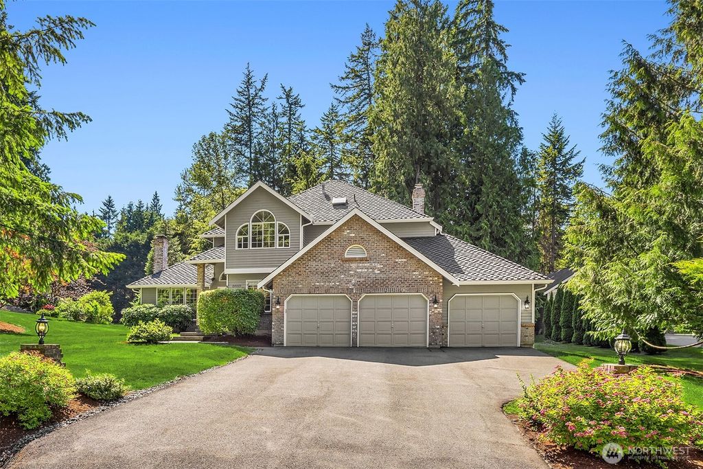 Photo of 20227 188th Avenue NE, Woodinville, WA 98077 (MLS # 2392687)