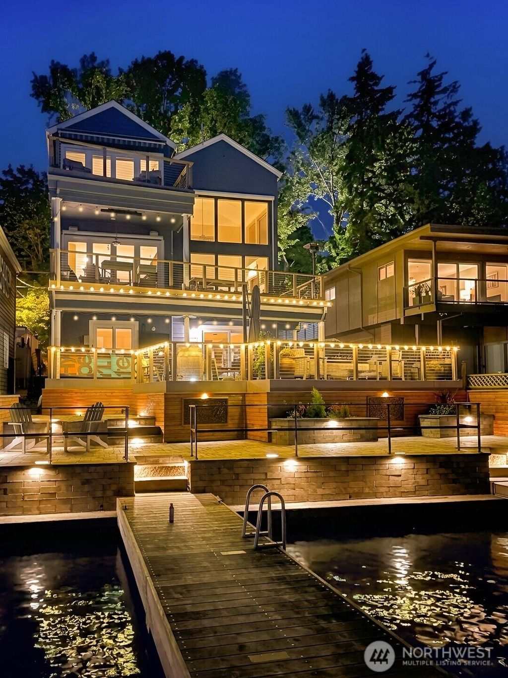 Photo of 6007 Hazelwood Lane SE, Bellevue, WA 98006 (MLS # 2499778)