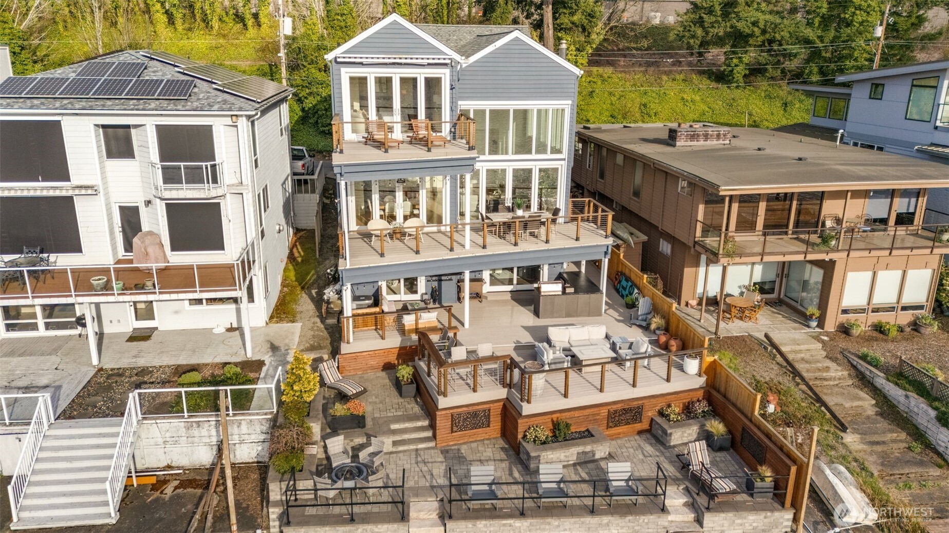 6007 Hazelwood Lane SE