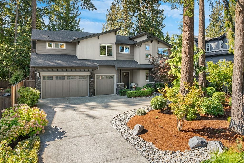 Photo of 4525 90th Avenue SE, Mercer Island, WA 98040 (MLS # 2434600)
