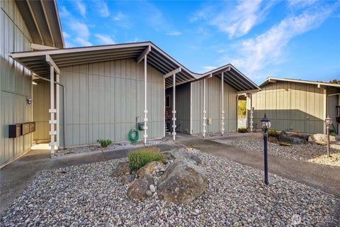Photo of 1710 Skyline Way #B103, Anacortes, WA 98221 (MLS # 2586961)