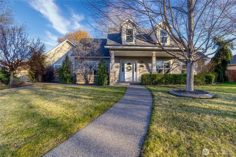 Photo of 101 Costello Place, Walla Walla, WA 99362 (MLS # 2438168)