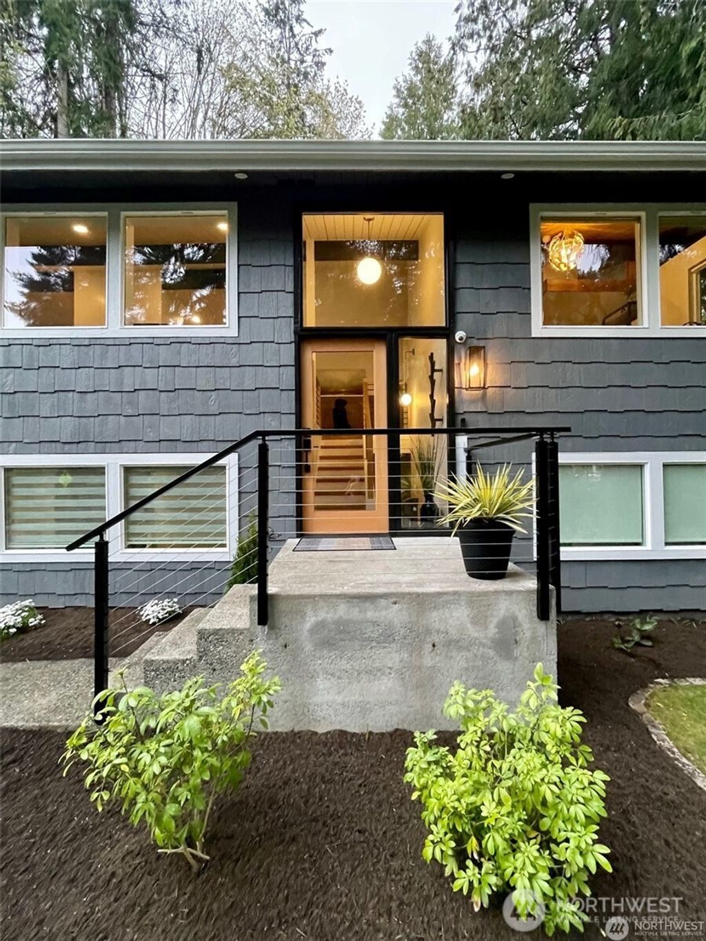 Photo of 20231 37th Avenue NE, Lake Forest Park, WA 98155 (MLS # 2496824)