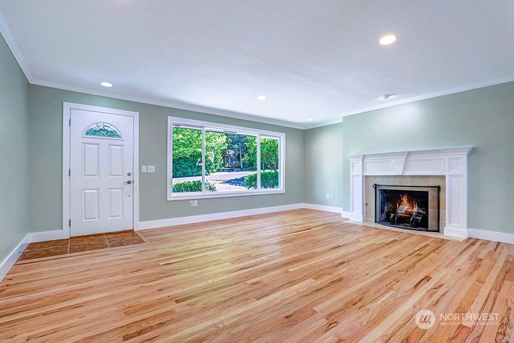 Photo of 16425 81st Place NE, Kenmore, WA 98028 (MLS # 2147183)