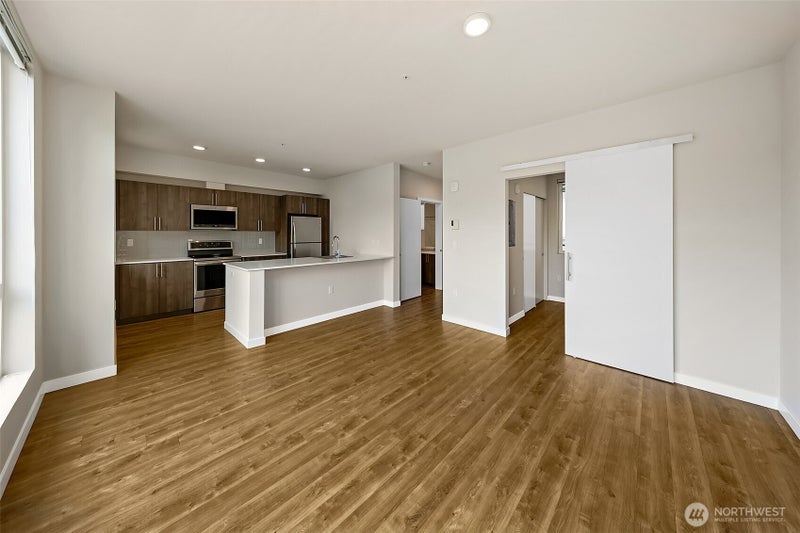 121 12th Avenue E 409