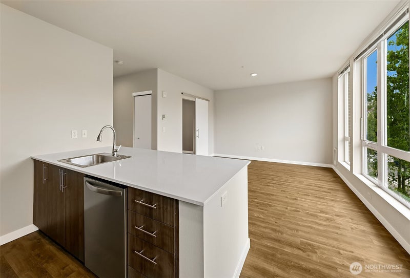 121 12th Avenue E 409