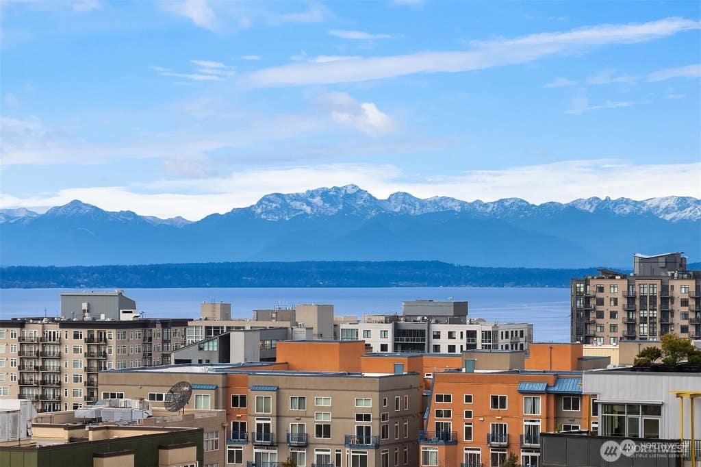 Photo of 2201 3rd Avenue #1102, Seattle, WA 98121 (MLS # 2537528)