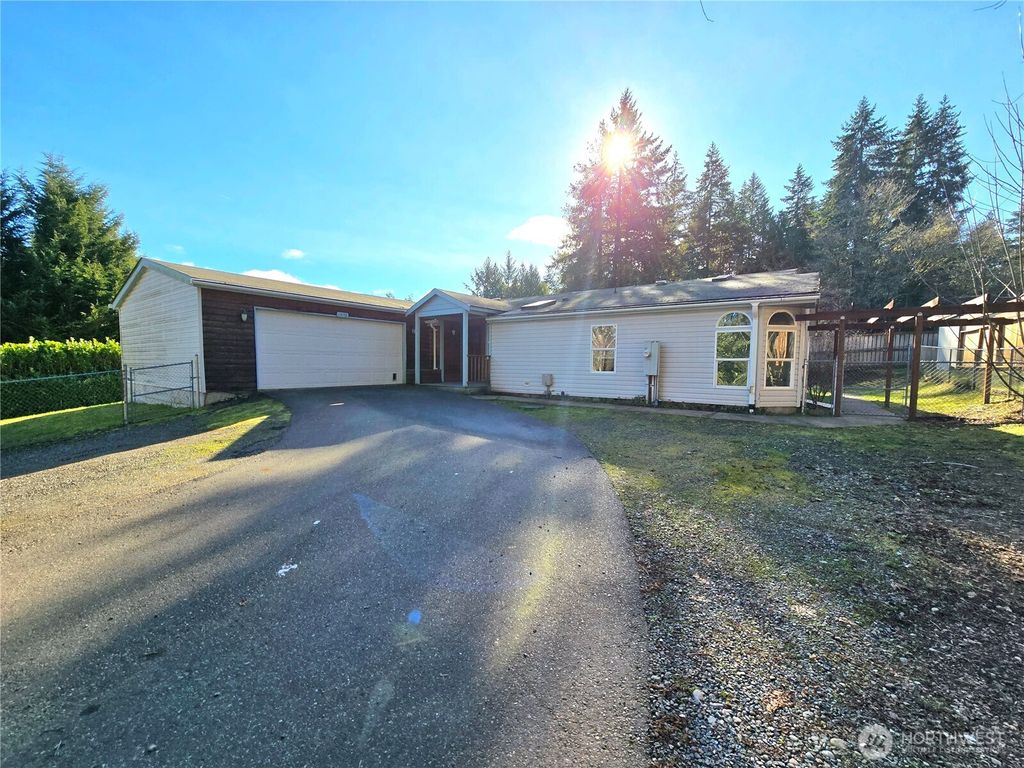 Photo of 1476 Kitsap Lake Road NW, Bremerton, WA 98312 (MLS # 2479977)