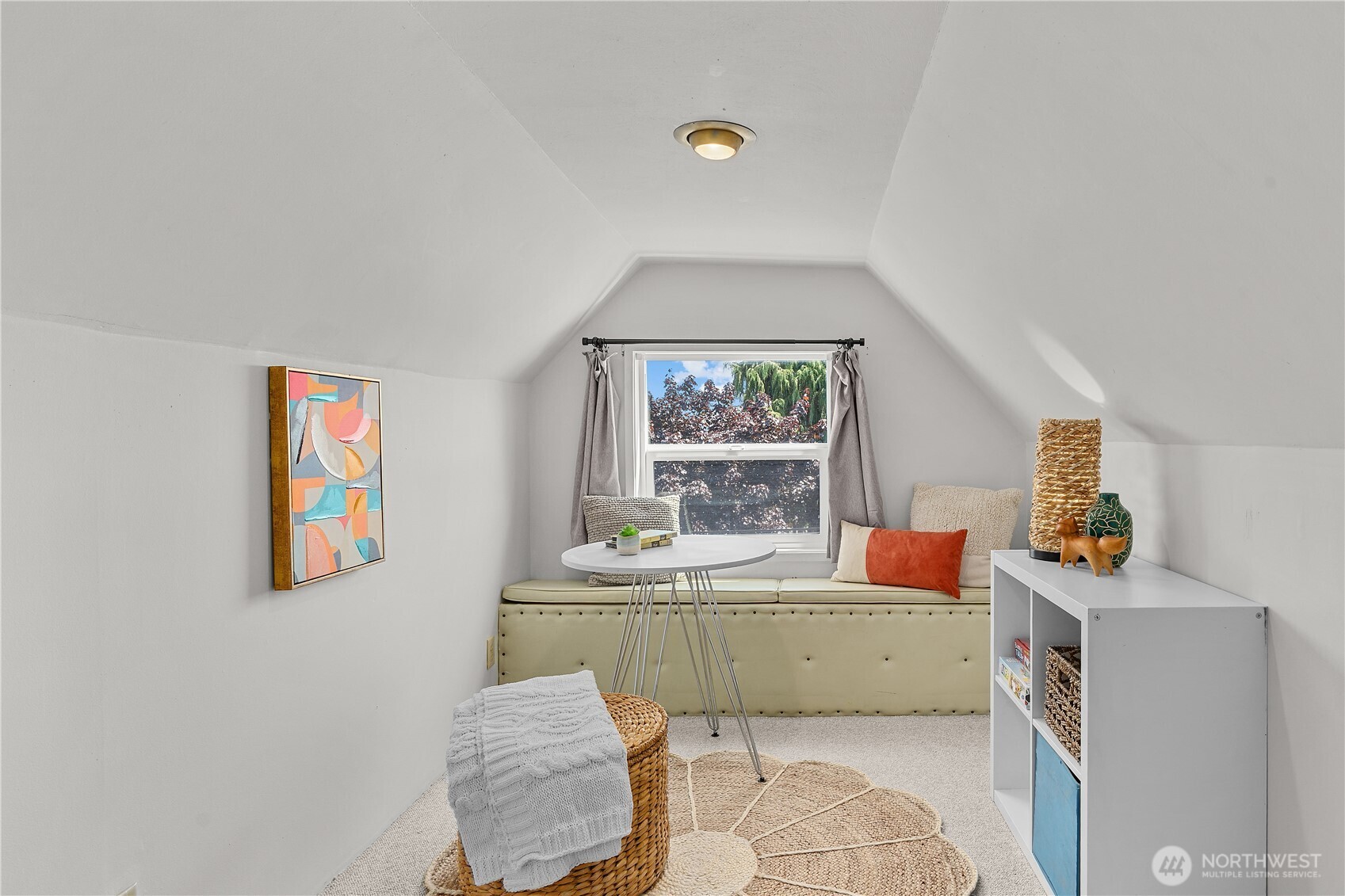 Seattle, Washington 98126, United States, 4 Bedrooms Bedrooms, ,2 BathroomsBathrooms,Residential,Active,177858