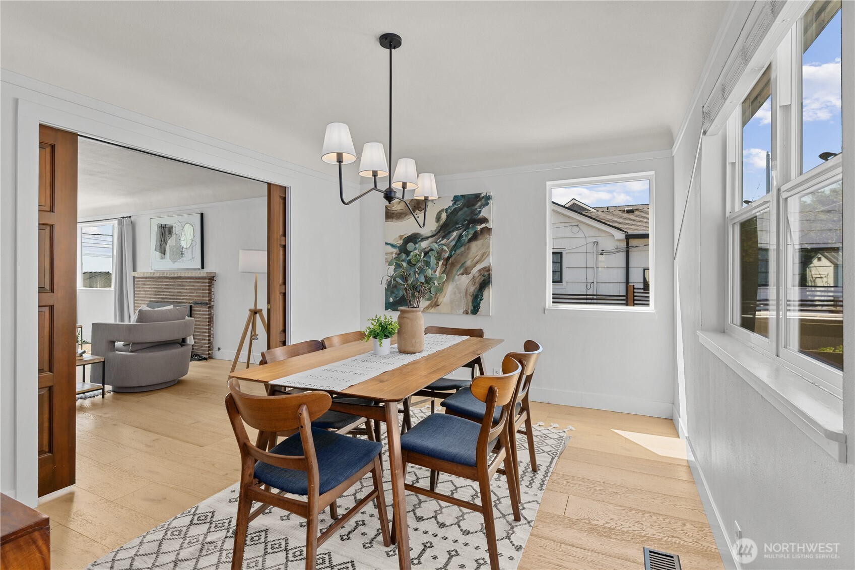 Seattle, Washington 98126, United States, 4 Bedrooms Bedrooms, ,2 BathroomsBathrooms,Residential,Active,177858