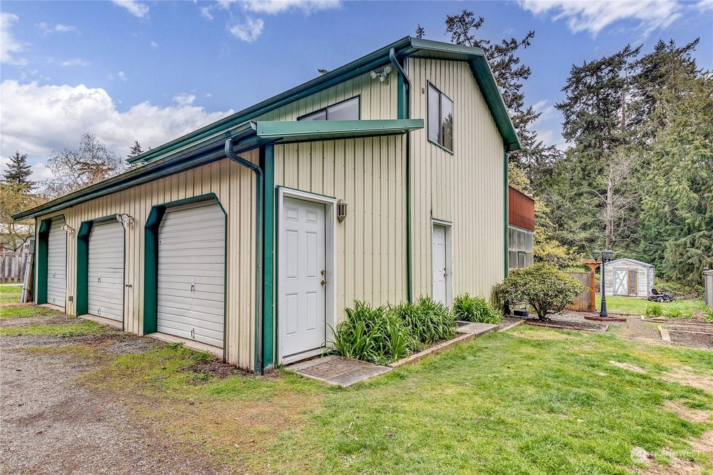 Photo of 21238 Jefferson Beach Road NE, Kingston, WA 98346 (MLS # 2217226)