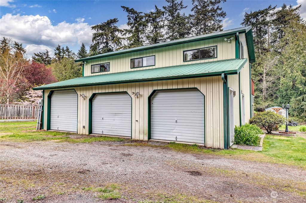 Photo of 21238 Jefferson Beach Road NE, Kingston, WA 98346 (MLS # 2217226)
