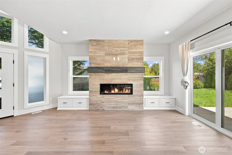 8121 35th Street W